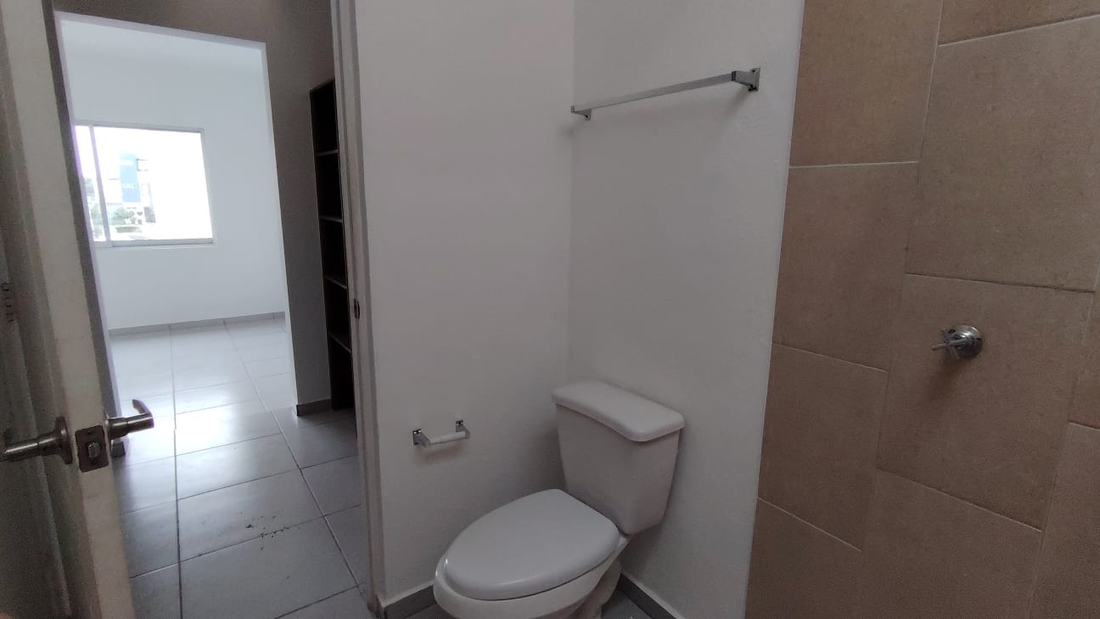 Casa En Venta Altaluz Residencial Zapopan 2 Pisos Con Alberca - Imagen 7